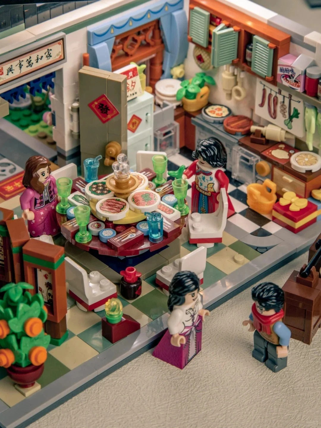 New Year's Eve Dinner (Set 1034)