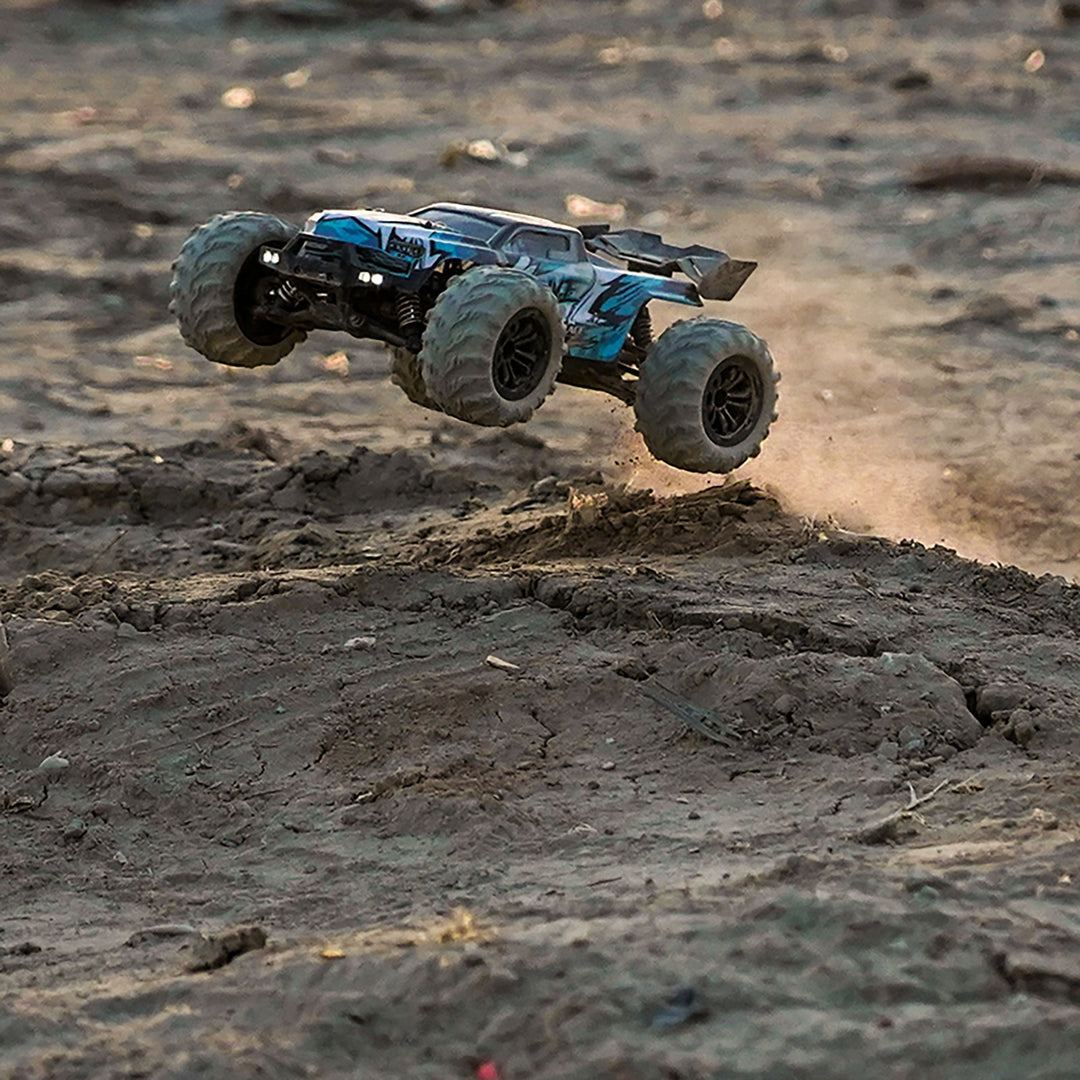 4WD Brushless RC Monster Truck 70 km/h 1:16 Scale Off-Road Remote Control Car